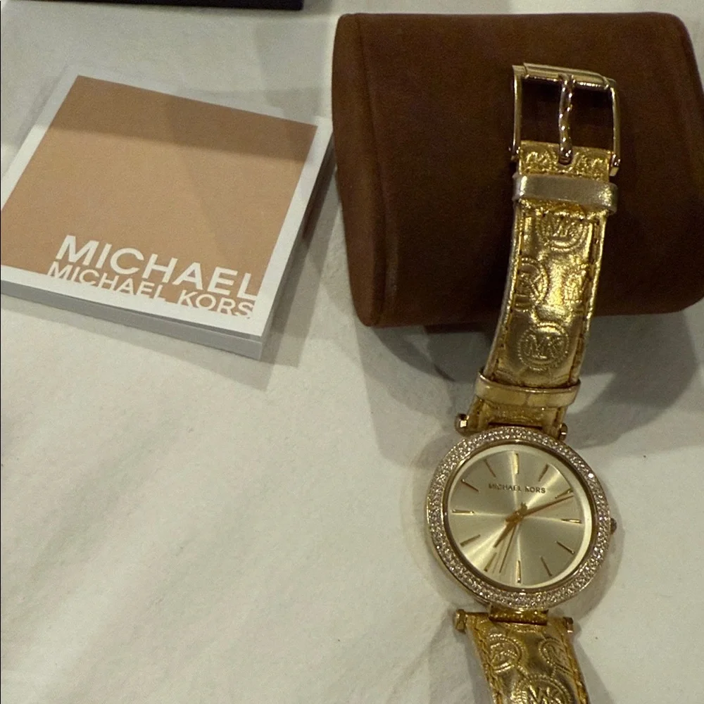 Michael Kors stylish watch